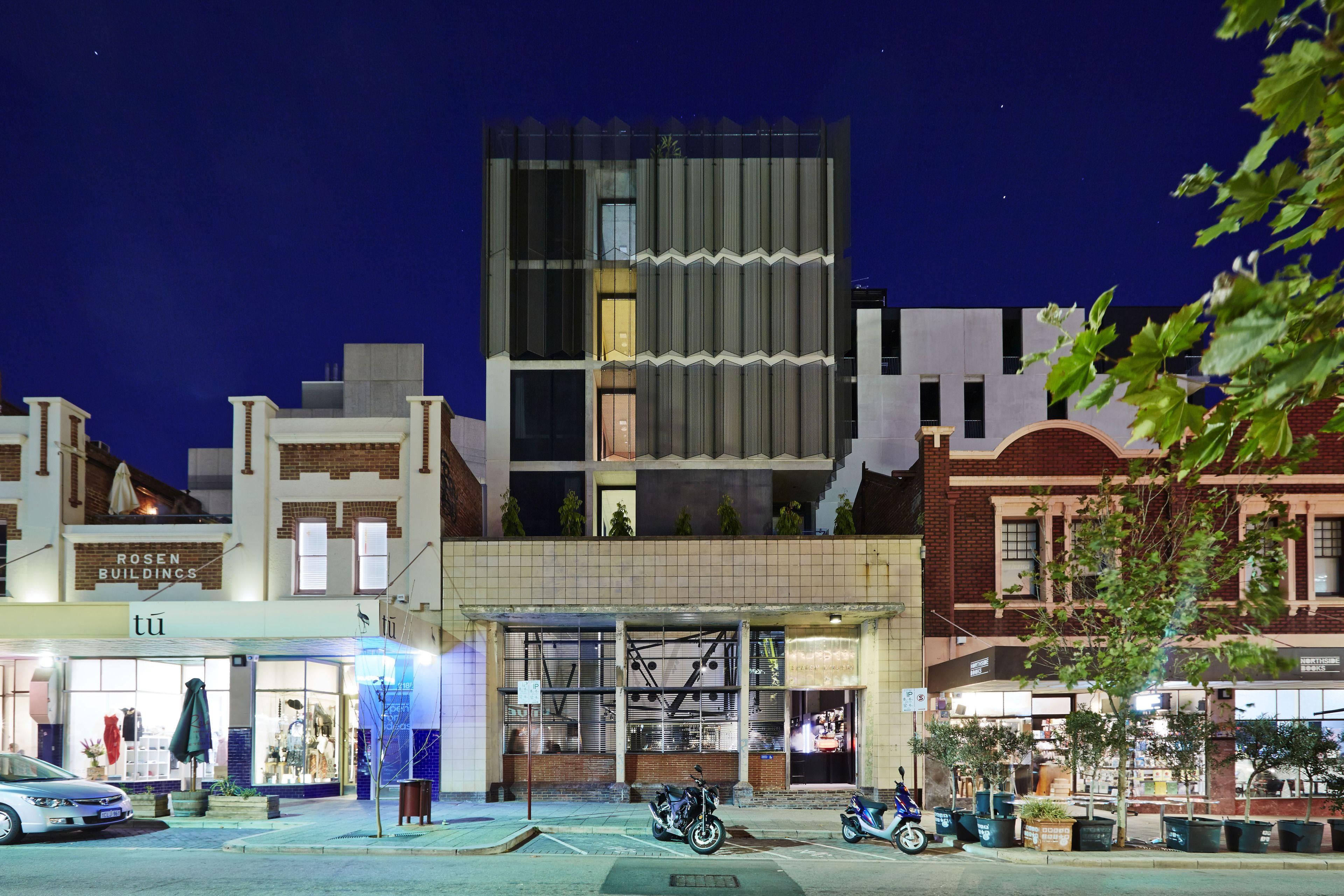 Alex Hotel — Photos 1